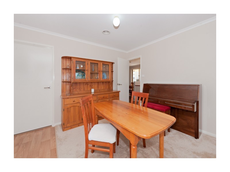 2 Joanna Place, Goulburn NSW 2580