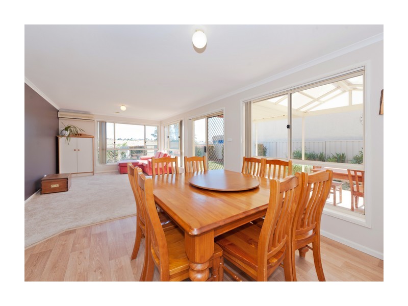 2 Joanna Place, Goulburn NSW 2580