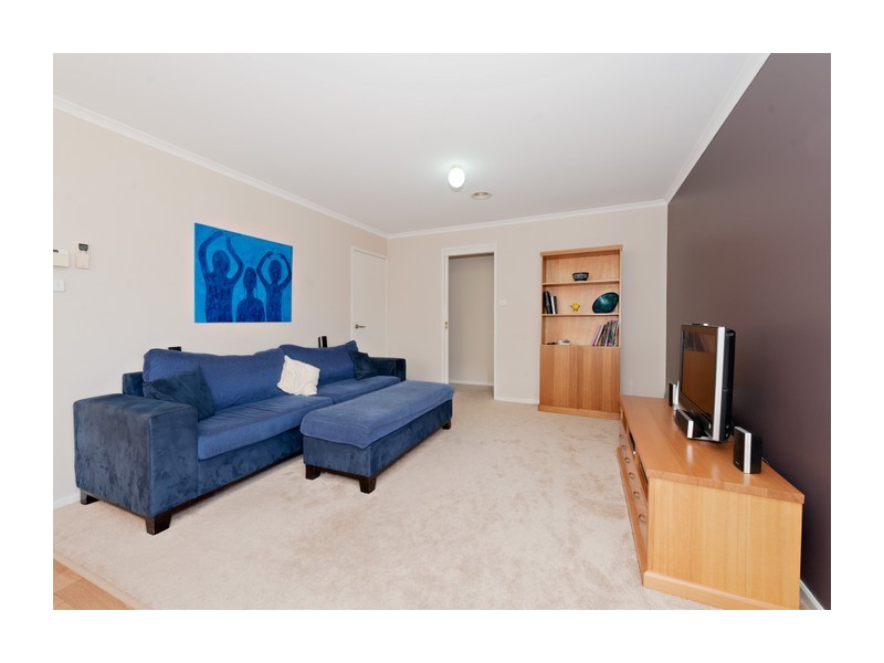 2 Joanna Place, Goulburn NSW 2580