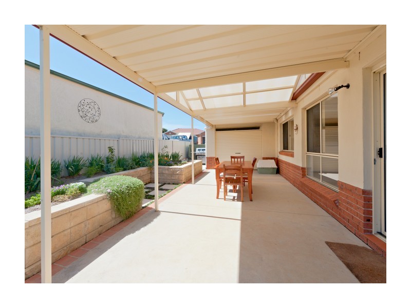 2 Joanna Place, Goulburn NSW 2580