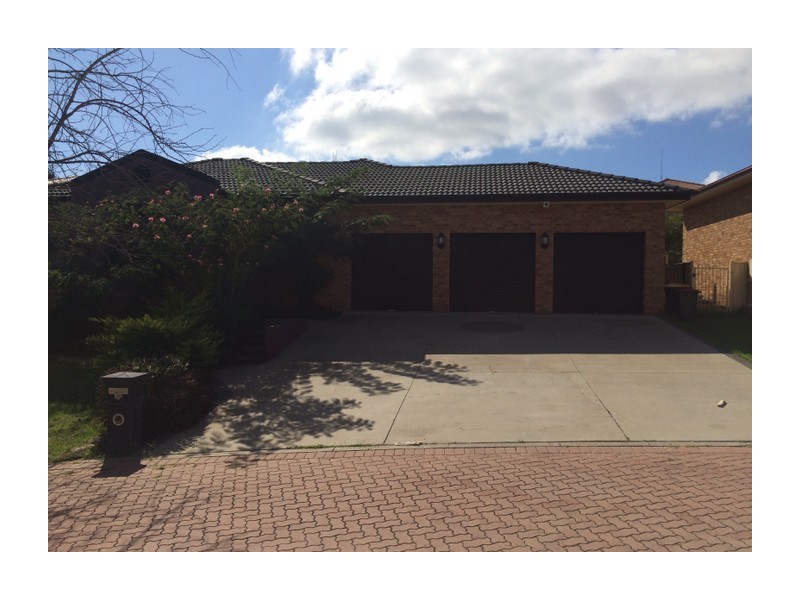 5 Rossi Place, Goulburn NSW 2580