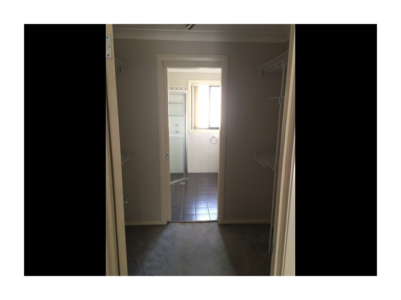 5 Rossi Place, Goulburn NSW 2580