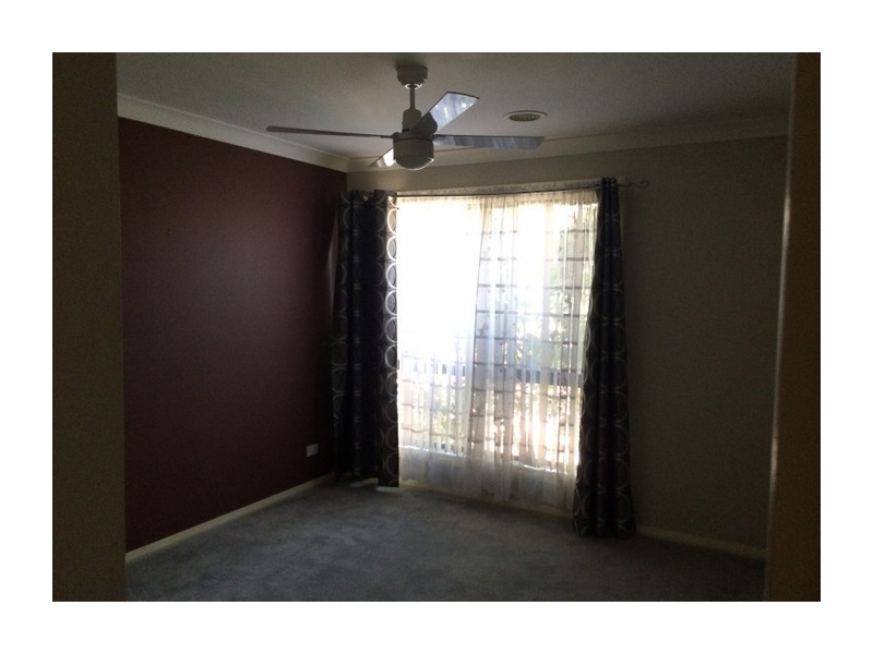 5 Rossi Place, Goulburn NSW 2580