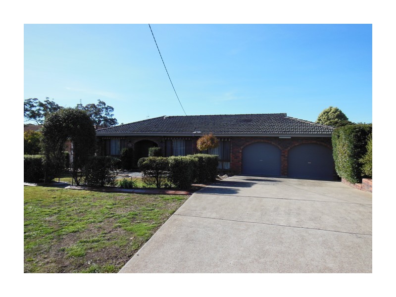 83 Cathcart Street, Goulburn NSW 2580