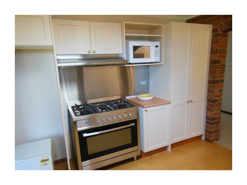 83 Cathcart Street, Goulburn NSW 2580