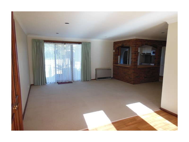 83 Cathcart Street, Goulburn NSW 2580