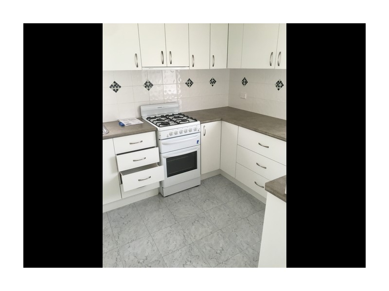 3 Strathallen Crescent, Goulburn NSW 2580