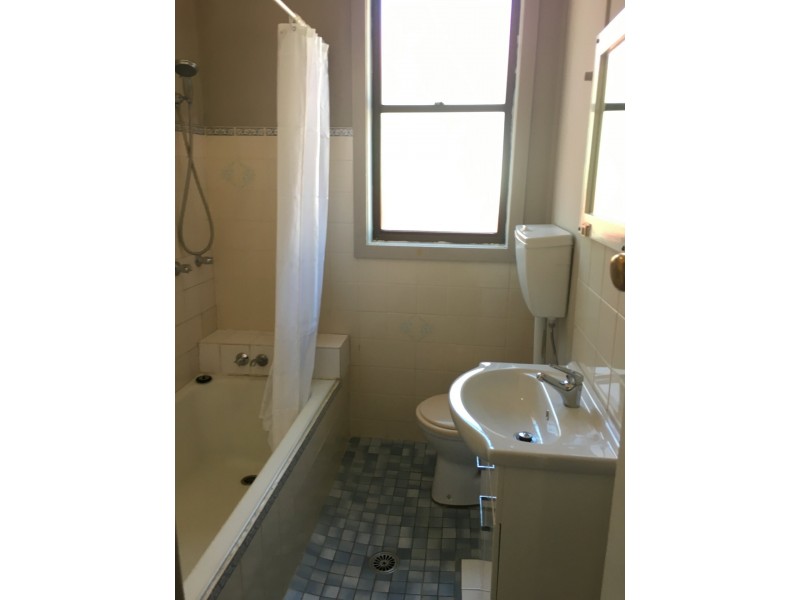 34 Churchill Street, Goulburn NSW 2580