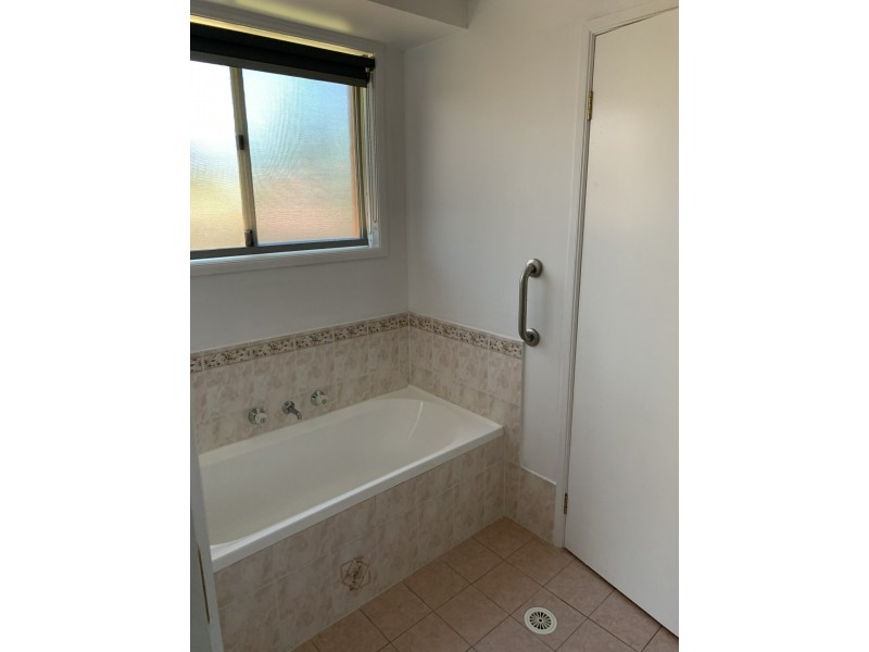 64 Cumberteen Street, Hill Top NSW 2575