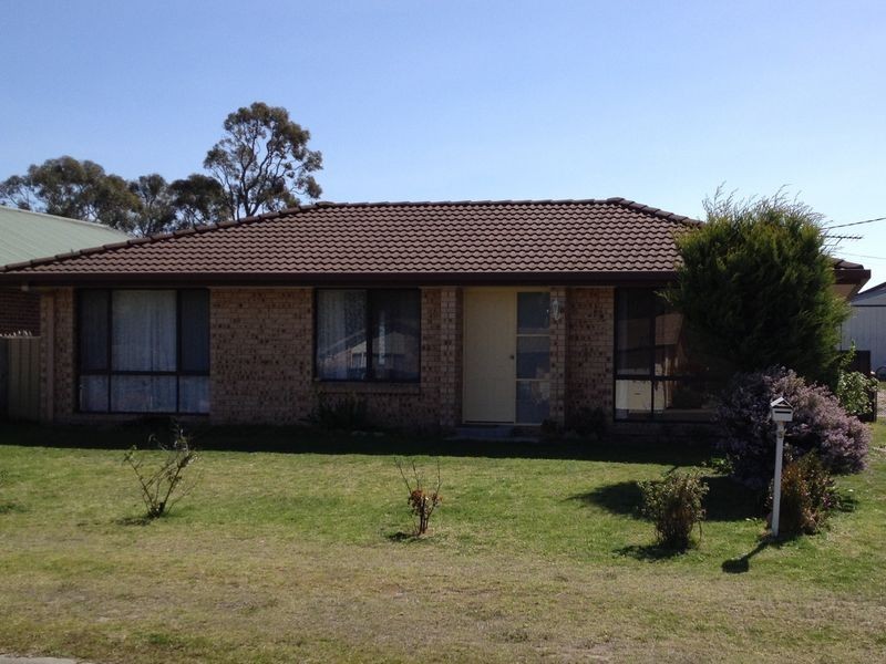 5 Collins Street, Marulan NSW 2579