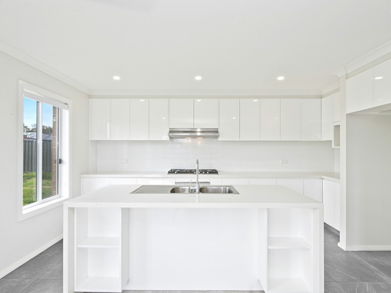 12 Morris Place, Marulan NSW 2579