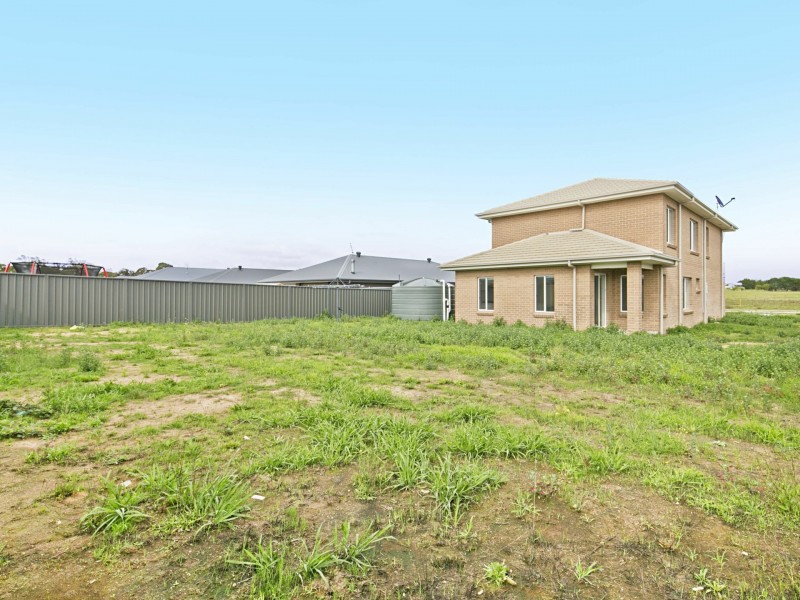 12 Morris Place, Marulan NSW 2579