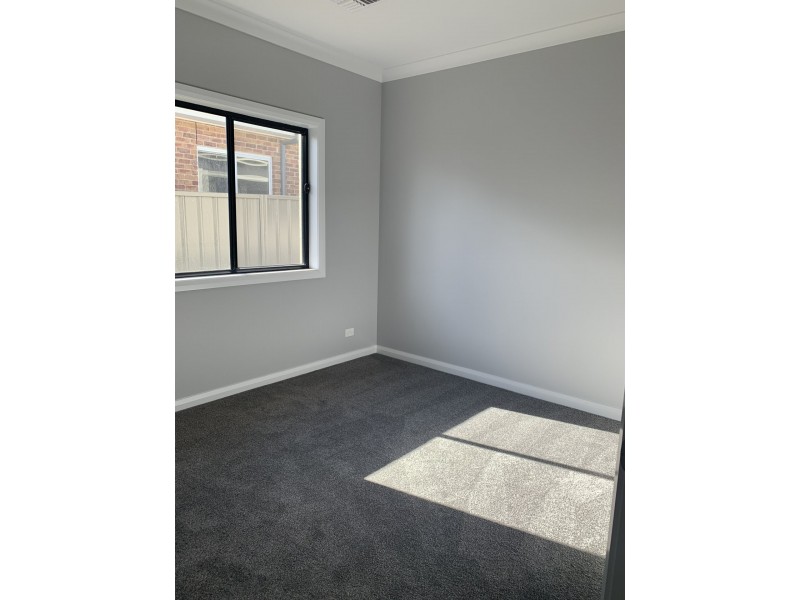 8a Mistful Park Road, Goulburn NSW 2580