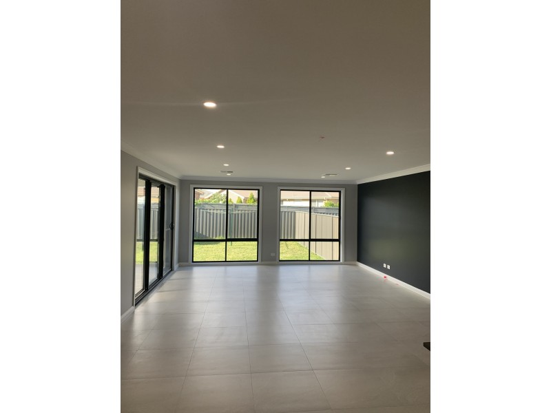 8a Mistful Park Road, Goulburn NSW 2580