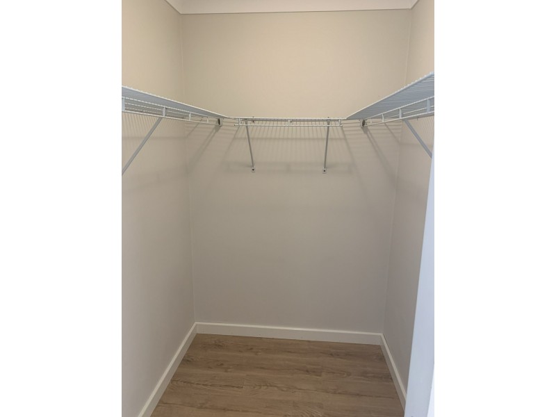 16 Stombuco Place, Goulburn NSW 2580