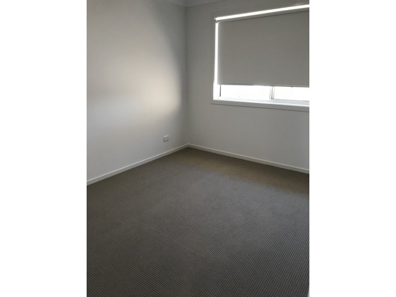 8a Voyager Avenue, Goulburn NSW 2580