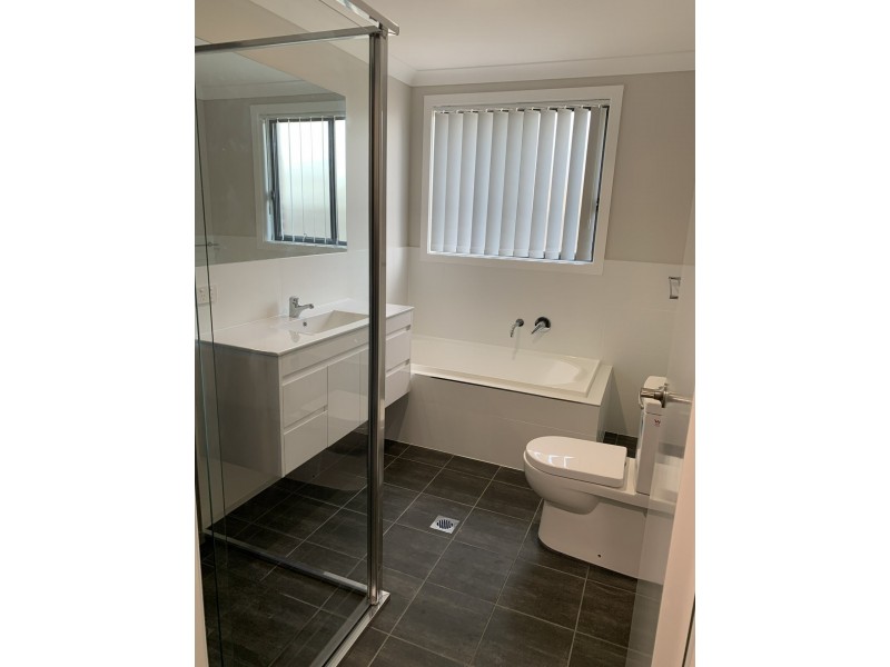 36 Aston Martin Drive, Goulburn NSW 2580