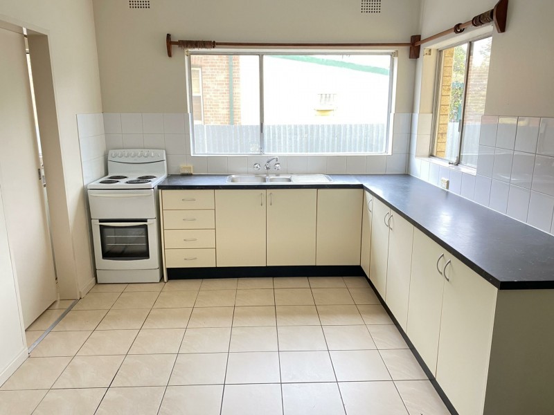 2/212 Cowper Street, Goulburn NSW 2580