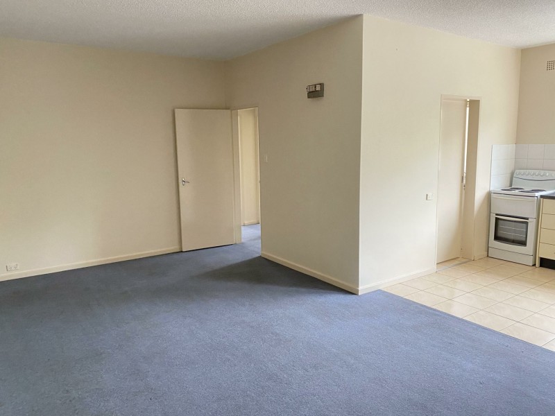 2/212 Cowper Street, Goulburn NSW 2580