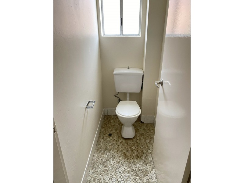 2/212 Cowper Street, Goulburn NSW 2580