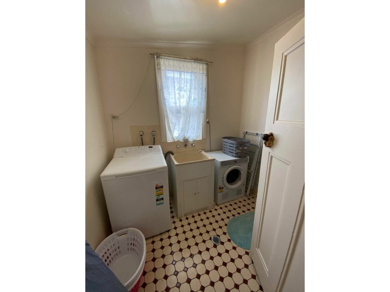 42 Cowper Street, Goulburn NSW 2580