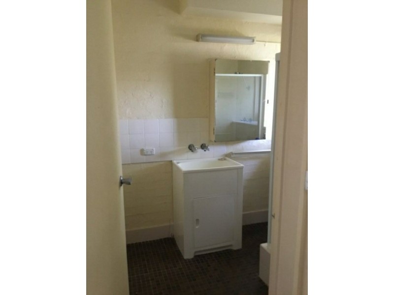 4/11 Queen Street, Goulburn NSW 2580