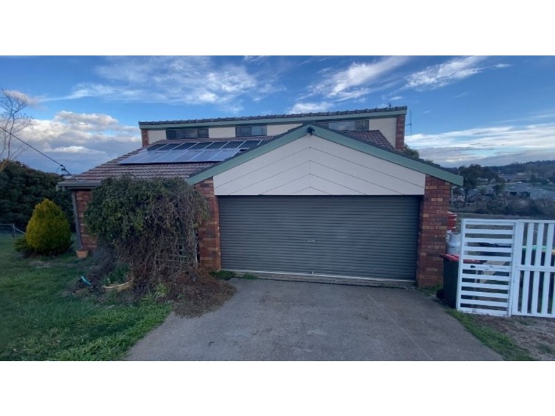 5 Hall Crescent, Crookwell NSW 2583