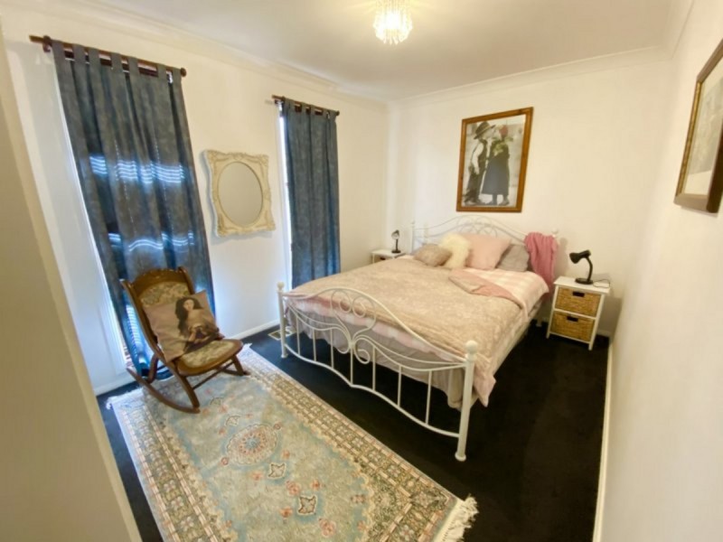 5 Hall Crescent, Crookwell NSW 2583