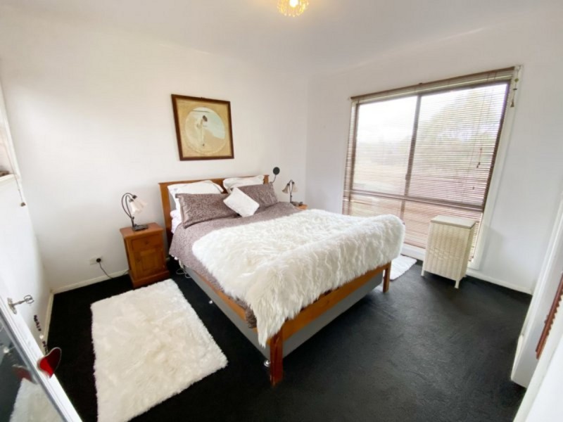 5 Hall Crescent, Crookwell NSW 2583