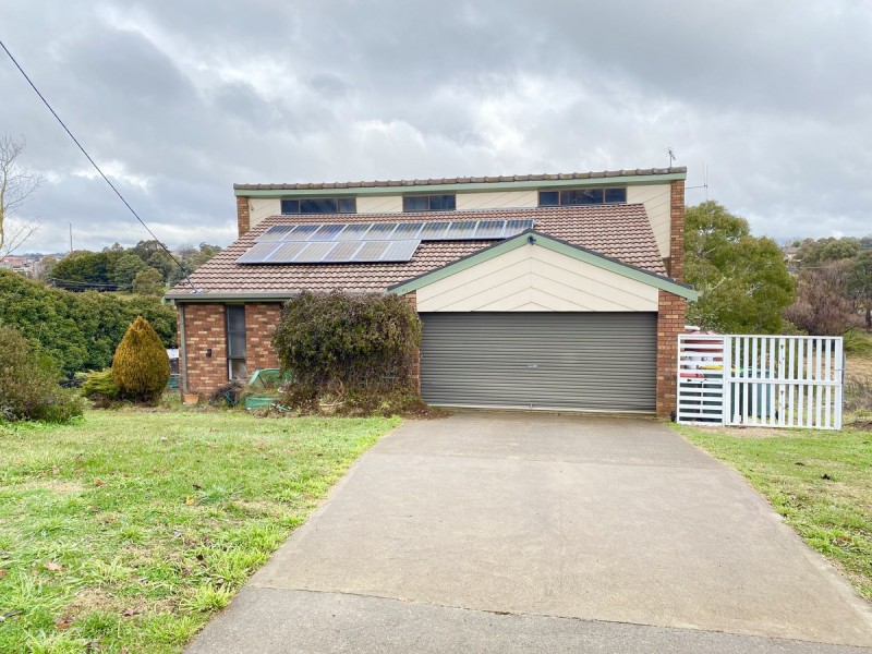 5 Hall Crescent, Crookwell NSW 2583