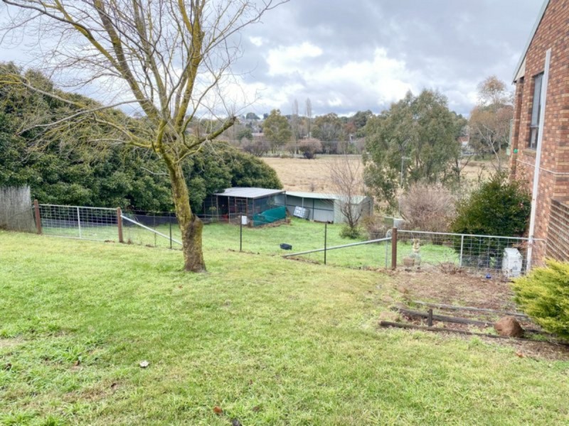 5 Hall Crescent, Crookwell NSW 2583