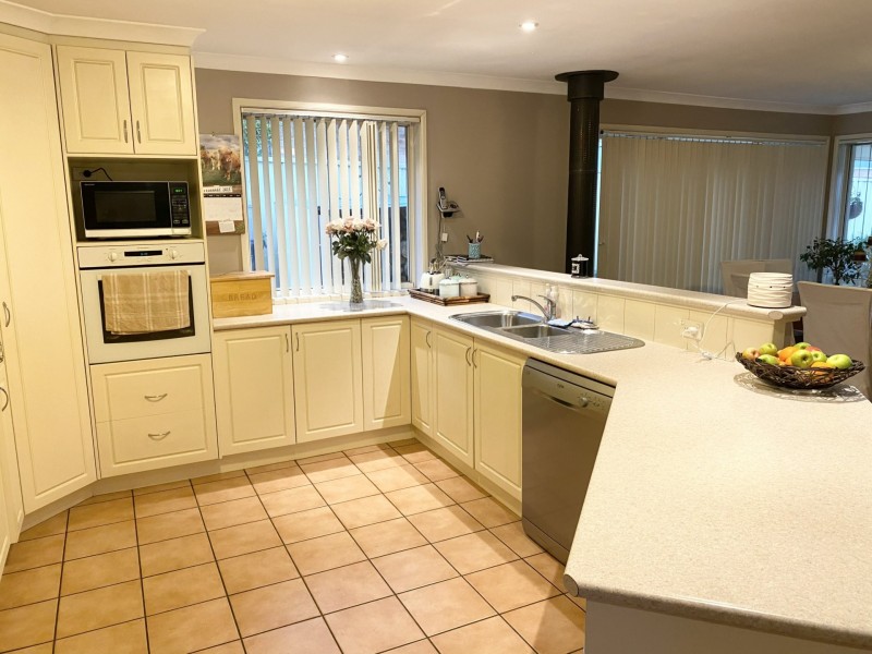 14 Dimitri Street, Goulburn NSW 2580