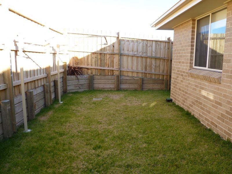 12 Stombuco Place, Goulburn NSW 2580