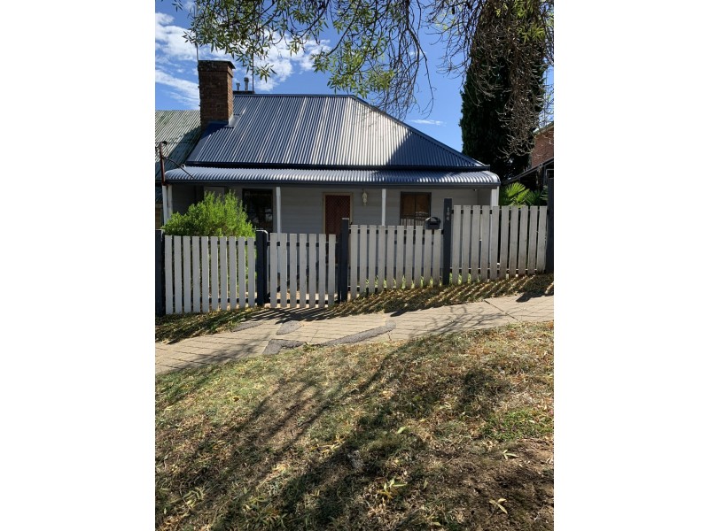 104 Cowper Street, Goulburn NSW 2580