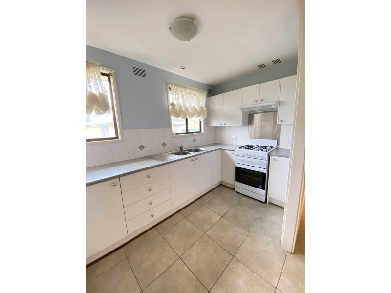 12 Grunsell Crescent, Goulburn NSW 2580