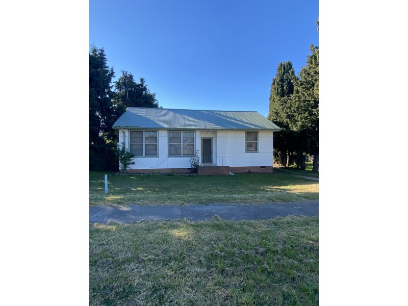 41 Garfield Avenue, Goulburn NSW 2580