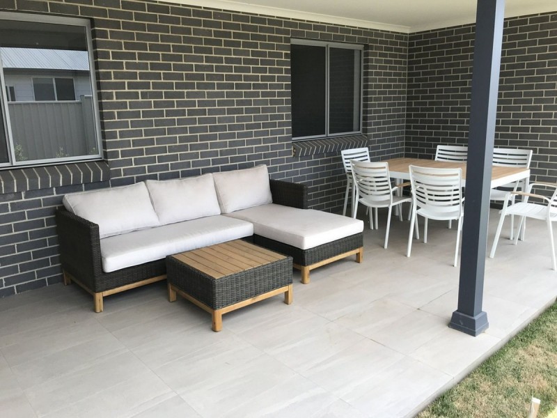 4 Quiberon Way, Goulburn NSW 2580