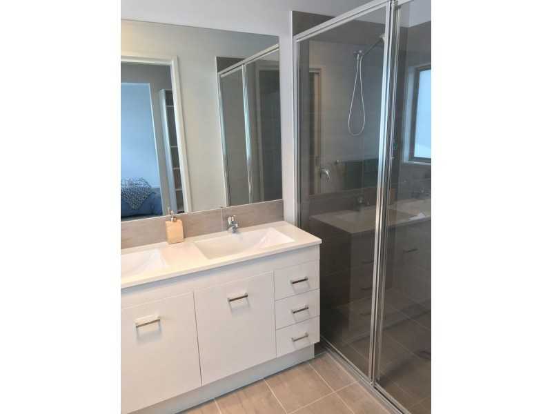 4 Quiberon Way, Goulburn NSW 2580