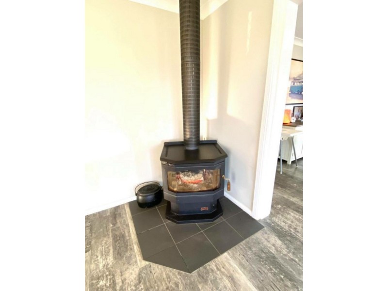 36 Yass Street, Gunning NSW 2581