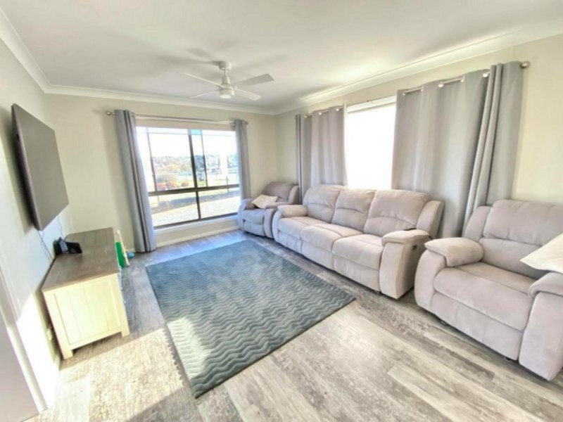 36 Yass Street, Gunning NSW 2581