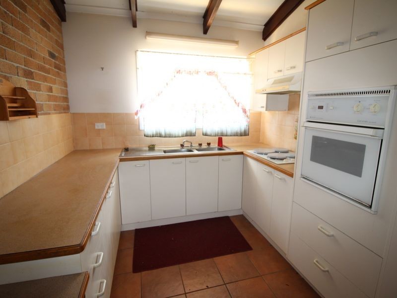 81 Fulham Street, Toogoolawah QLD 4313