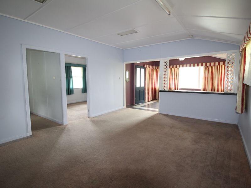 23 Mack Street, Esk QLD 4312