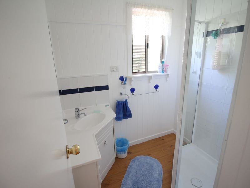 91 Lakeview Drive, Esk QLD 4312