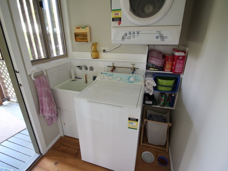 91 Lakeview Drive, Esk QLD 4312