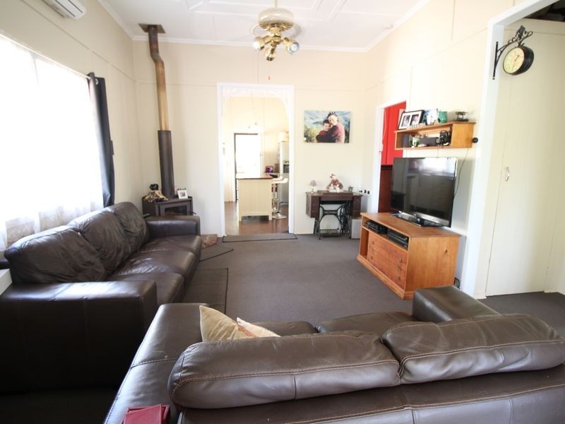 49 Laurel Street, Esk QLD 4312