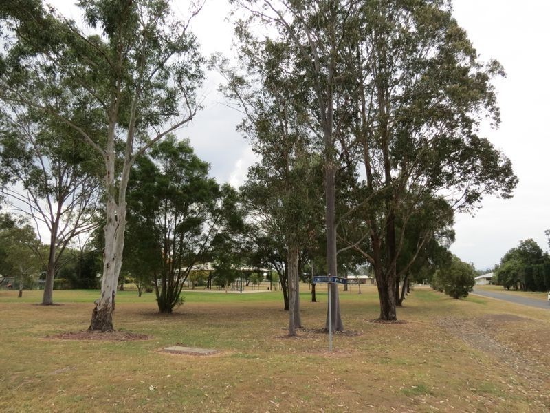 11 Cairnscroft Street, Toogoolawah QLD 4313