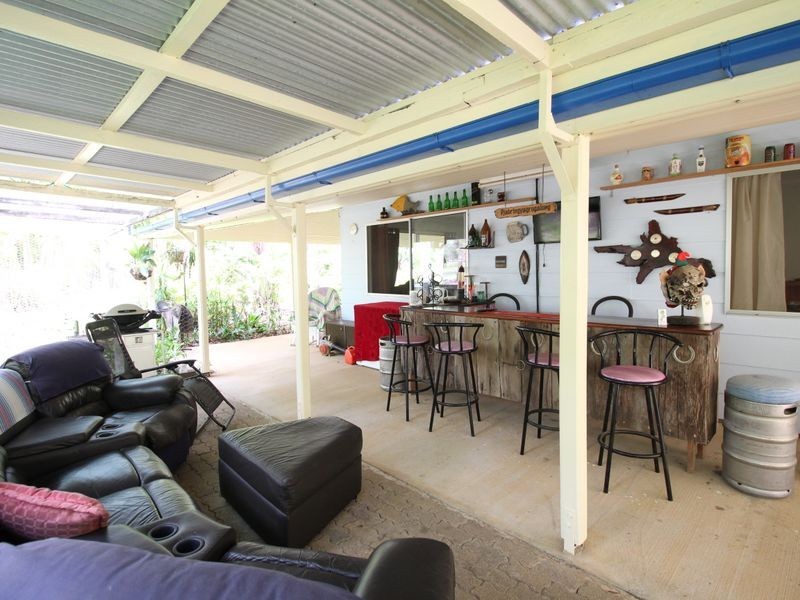 122 Pine Crescent, Esk QLD 4312