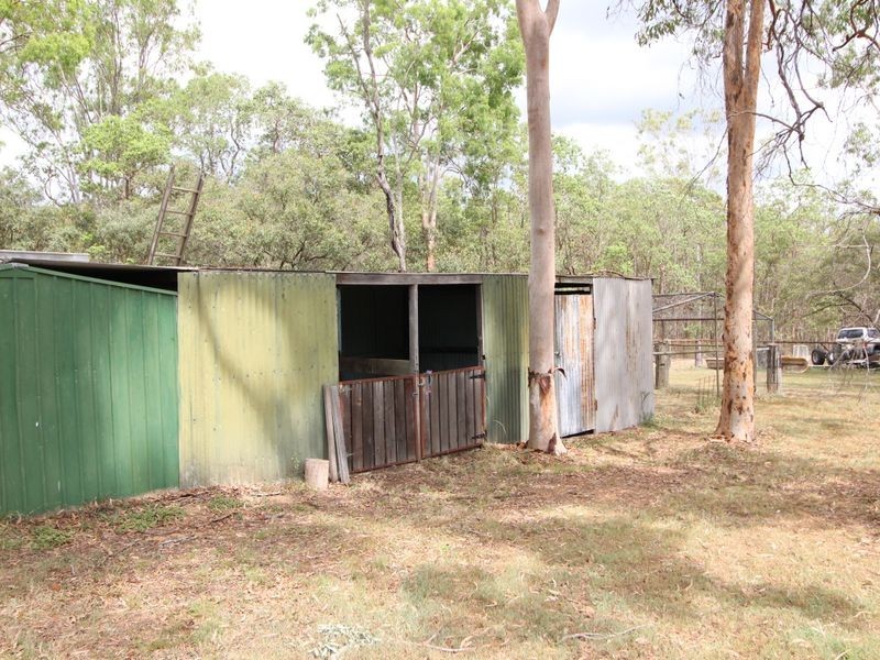 122 Pine Crescent, Esk QLD 4312