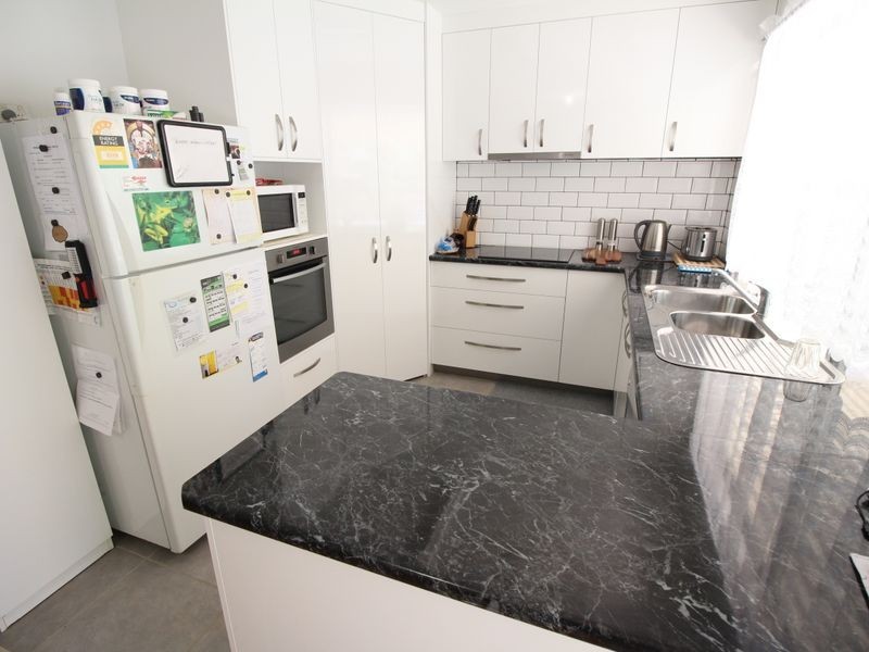 122 Pine Crescent, Esk QLD 4312