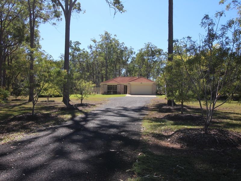 106 Windsor Drive, Mount Hallen QLD 4312